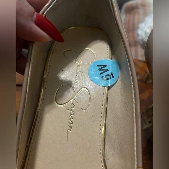 Size 6 Nude Jessica Simpson 4” Pumps - never worn - Picture 6 of 8
